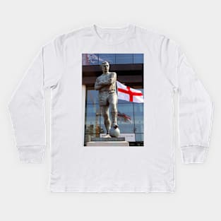 Bobby Moore Statue England Flag Wembley Stadium Kids Long Sleeve T-Shirt